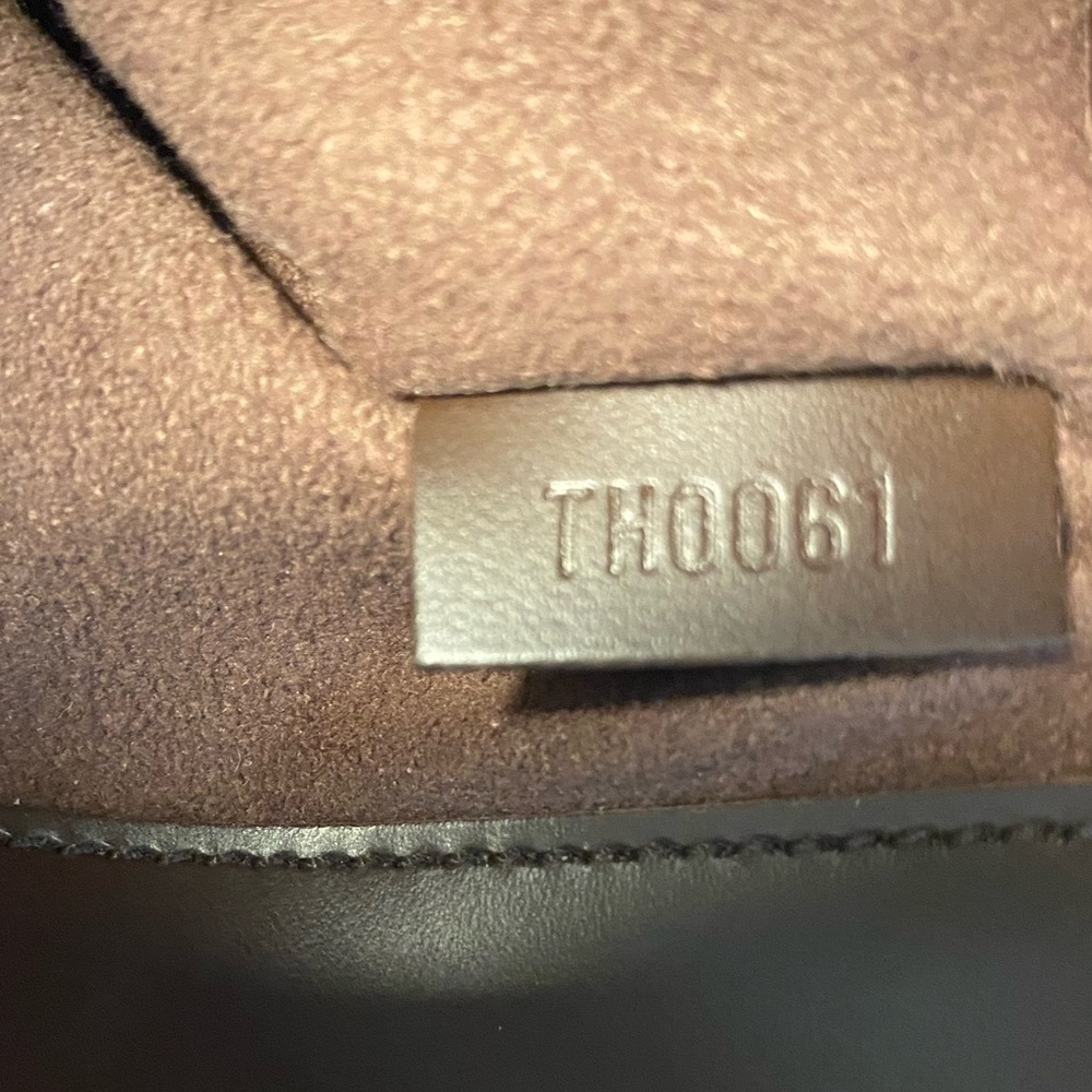 Louis Vuitton Brown Epi Leather Shoulder Bag - Picture 11 of 15